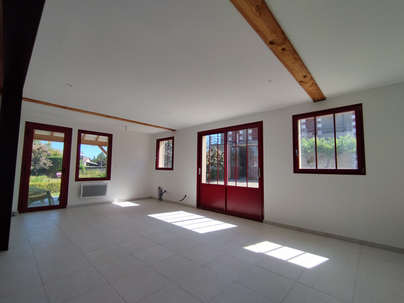 French property for sale in Saint-Sulpice-les-Feuilles, Haute-Vienne - €418,700 - photo 4