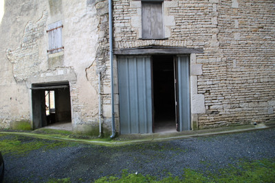 French property for sale in Tusson, Charente - €66,600 - photo 7