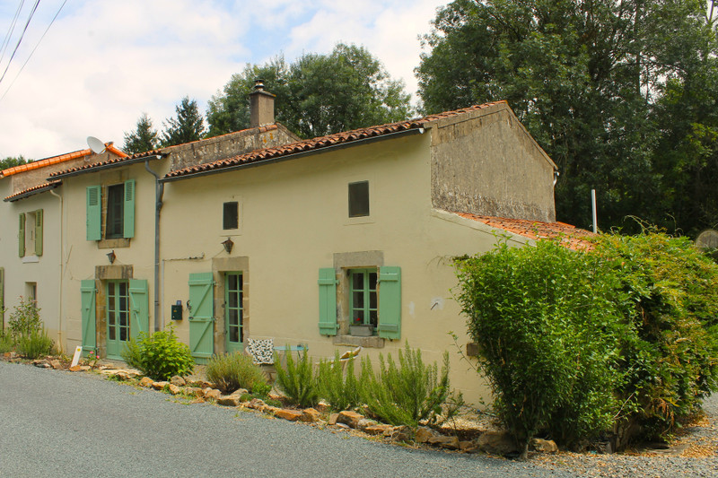 French property for sale in Puy-de-Serre, Vendée - €93,500 - photo 0