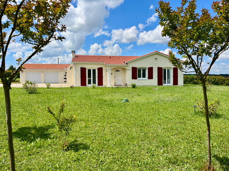 Maison à vendre à Miramont-de-Guyenne, Lot-et-Garonne - 245 000 € - photo 1