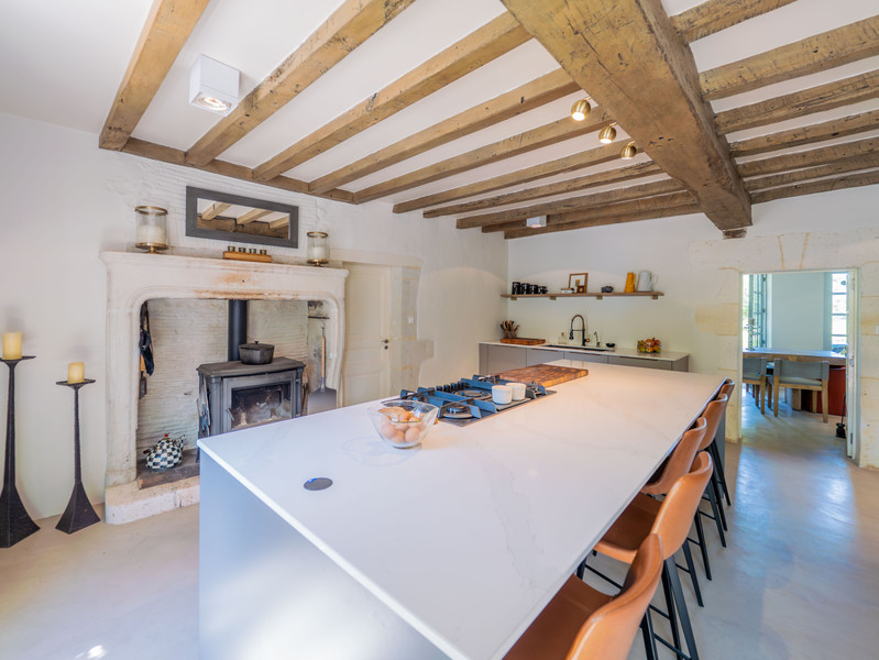 Propriété à vendre à Angoulême, Charente - 995 000 €