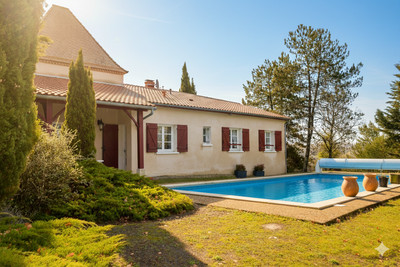 French property for sale in Agen, Lot-et-Garonne - €442,000 - photo 2