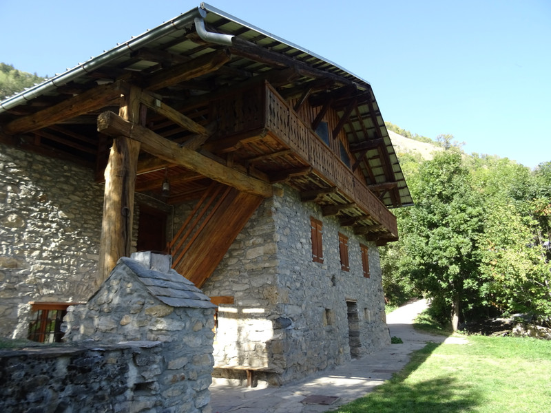 French property for sale in Bourg-Saint-Maurice, Savoie - €595,000 - photo 2