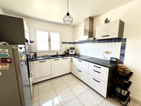 Maison à vendre à Chermignac, Charente-Maritime - 273.405 € - photo 10