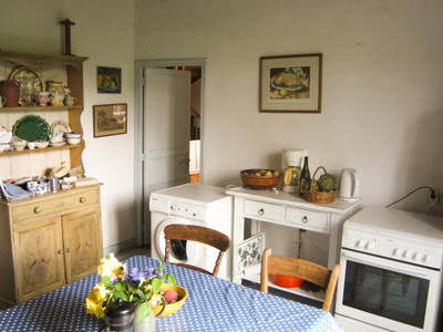 French property for sale in Plounévez-Moëdec, Côtes-d'Armor - €167,000 - photo 2