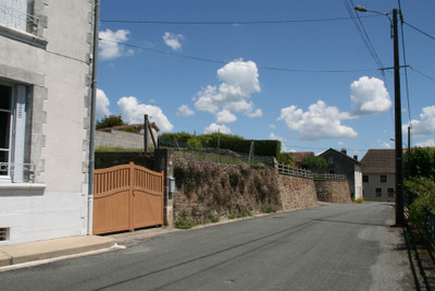 French property for sale in Mialet, Dordogne - €49,000 - photo 9