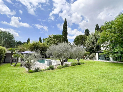 Nr. Aix-en-Provence, old stone hunting lodge, 5 bedrooms, independent studio, landscaped gardens and pool.