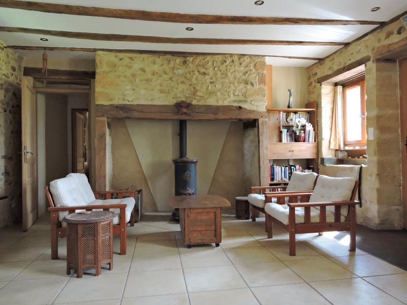 French property for sale in Plazac, Dordogne - &#8364;286,200 - photo 2