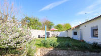 Maison à vendre à Brioux-sur-Boutonne, Deux-Sèvres - 196.560 € - photo 5