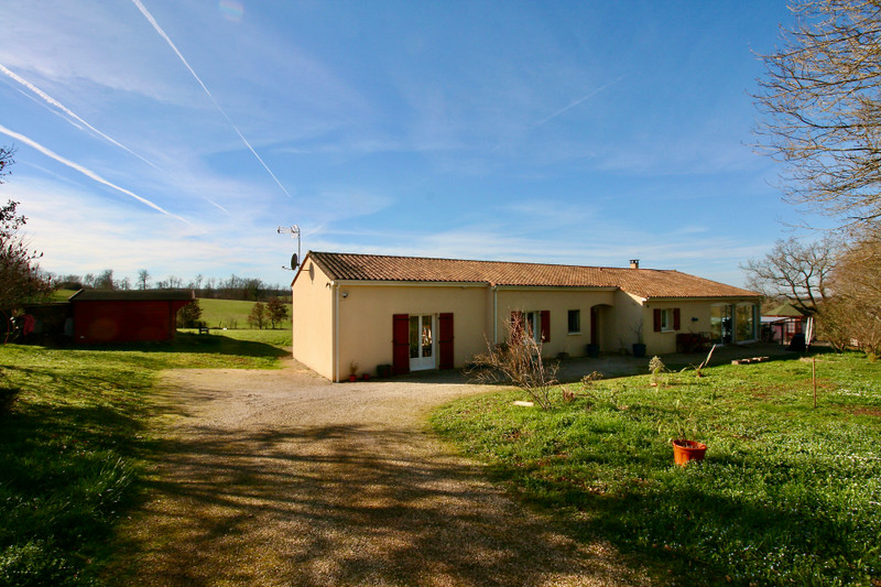 French property for sale in Montbron, Charente - €349,800 - photo 5