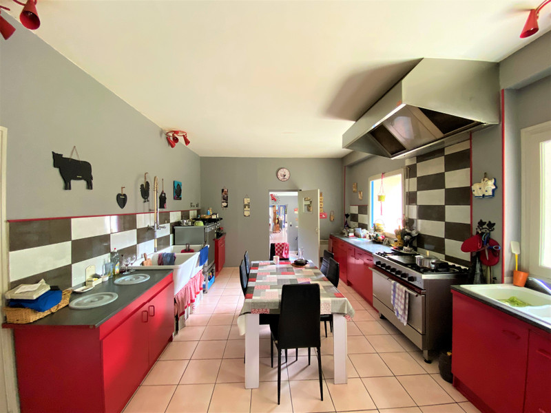 French property for sale in Saint-Médard-d'Excideuil, Dordogne - €685,000 - photo 6