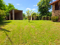 Propriété à vendre à Terres-de-Haute-Charente, Charente - 36 600 € - photo n°2