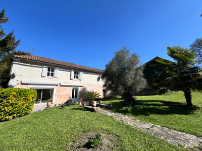 French property for sale in Chalais, Charente - €235,400 - photo 9