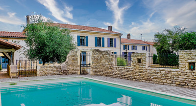 Excellent condition six bedroom property, complete with furniture, swimming pool and woodland truffle park