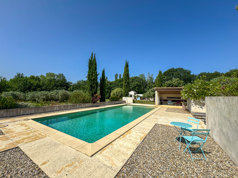 French property for sale in Vaison-la-Romaine, Vaucluse - €1,000,000 - photo 8