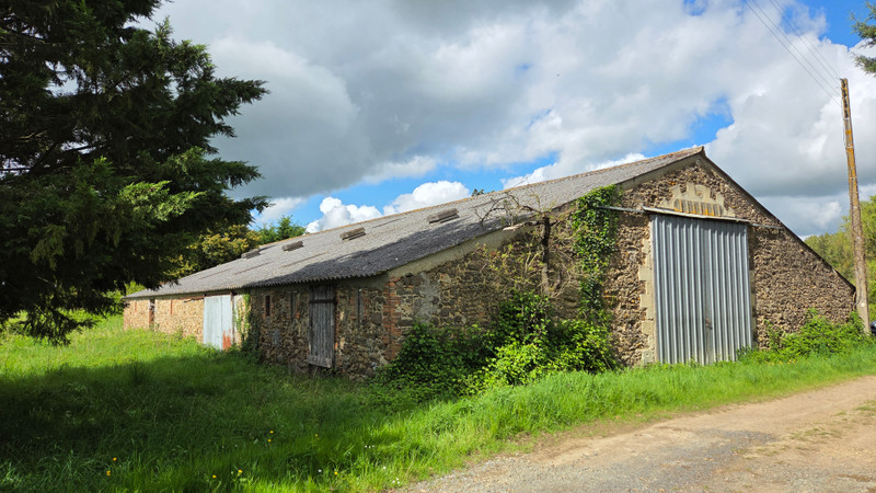 French property for sale in Cléré-sur-Layon, Maine-et-Loire - €236,559 - photo 3