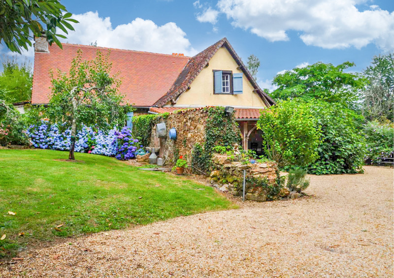 French property for sale in Saint-Paul-la-Roche, Dordogne - €339,200 - photo 7