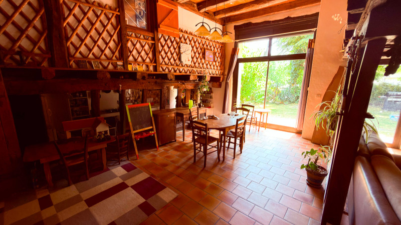 French property for sale in Bussière-Galant, Haute-Vienne - €149,950 - photo 3