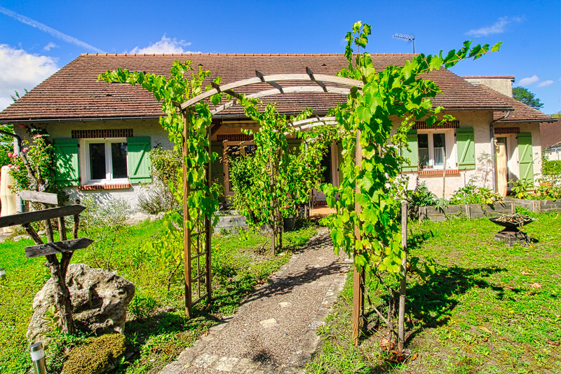 French property for sale in Cour-Cheverny, Loir-et-Cher - €349,800 - photo 4