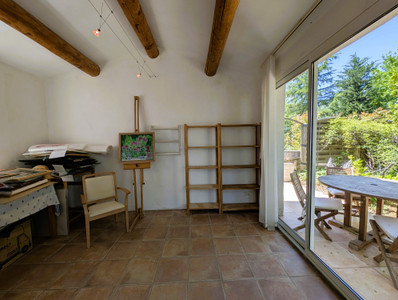 French property for sale in Maubec, Vaucluse - €485,000 - photo 7