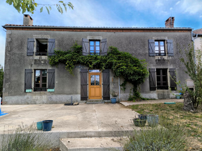 Maison à vendre à Val-d'Oire-et-Gartempe, Haute-Vienne, Limousin, avec Leggett Immobilier