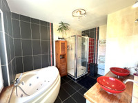 Maison à vendre à Les Églisottes-et-Chalaures, Gironde - 230.050 € - photo 8