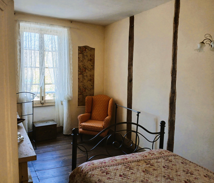 French property for sale in Aigurande, Indre - €139,800 - photo 4