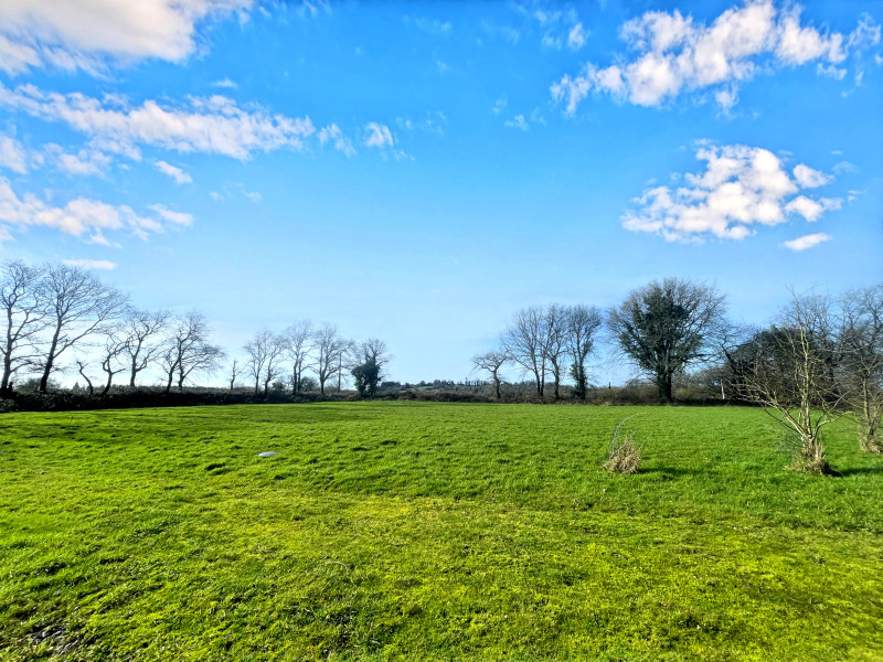 French property for sale in Saint-Gilles-Pligeaux, Côtes-d'Armor - €119,900 - photo 2