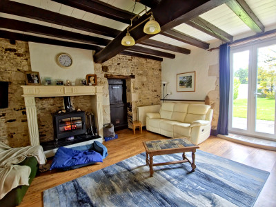 French property for sale in Les Velluire-sur-Vendée, Vendée - €343,200 - photo 4