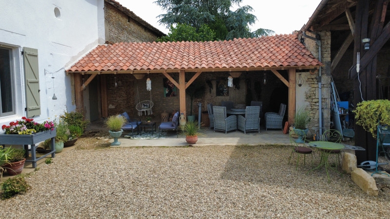 French property for sale in Voulême, Vienne - €265,000 - photo 9