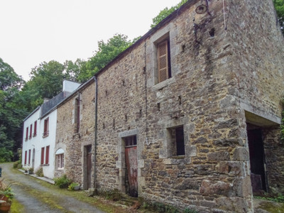 Maison à vendre à Saint-Sauveur, Finistère, Bretagne, avec Leggett Immobilier