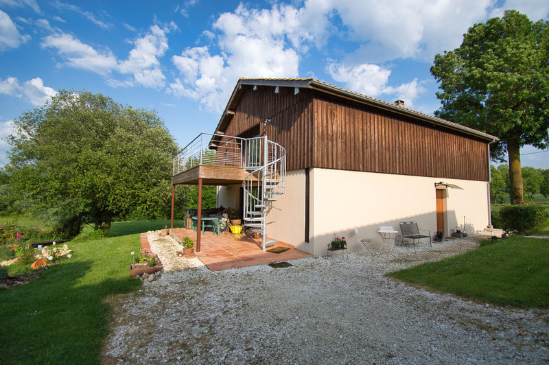 French property for sale in Seyches, Lot-et-Garonne - €359,000 - photo 9