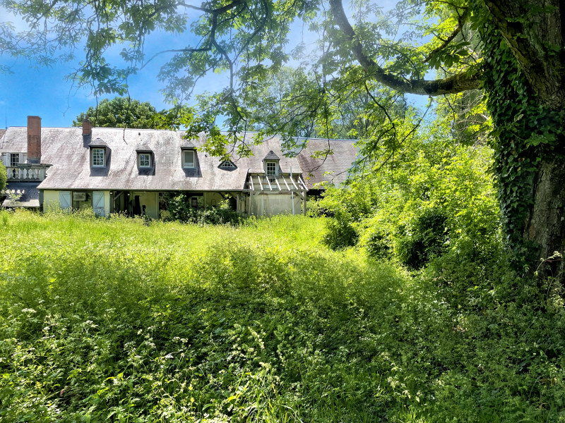 French property for sale in Meunet-Planches, Indre - €351,920 - photo 0