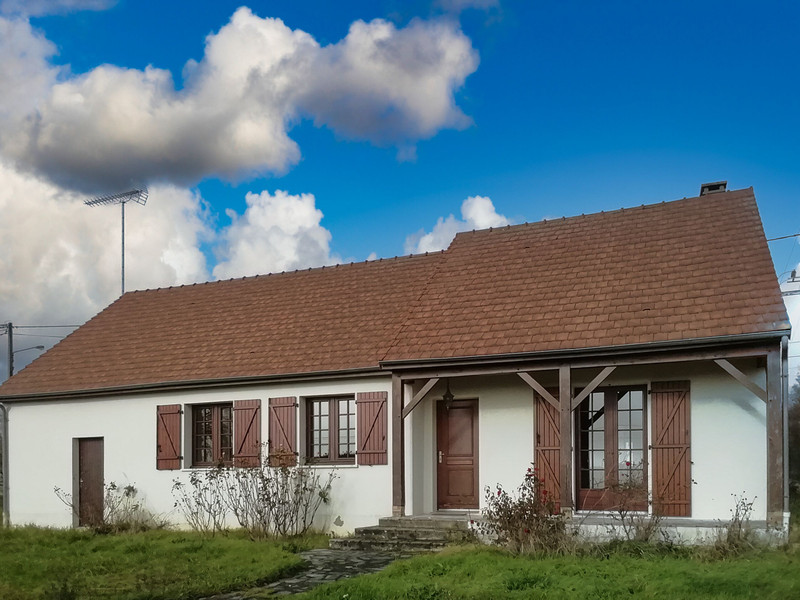 Maison à vendre à Chitenay, Loir-et-Cher - 148 350 € - photo 1