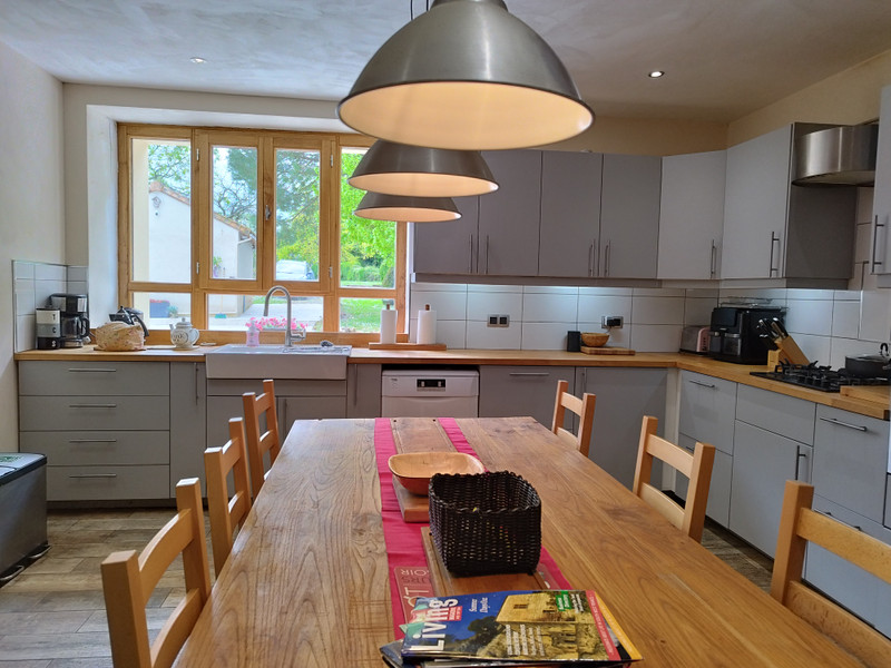 French property for sale in Sauzé-Vaussais, Deux-Sèvres - €267,500 - photo 5