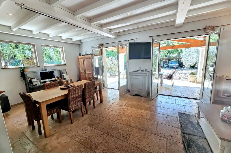 French property for sale in Roussillon, Vaucluse - €624,000 - photo 2