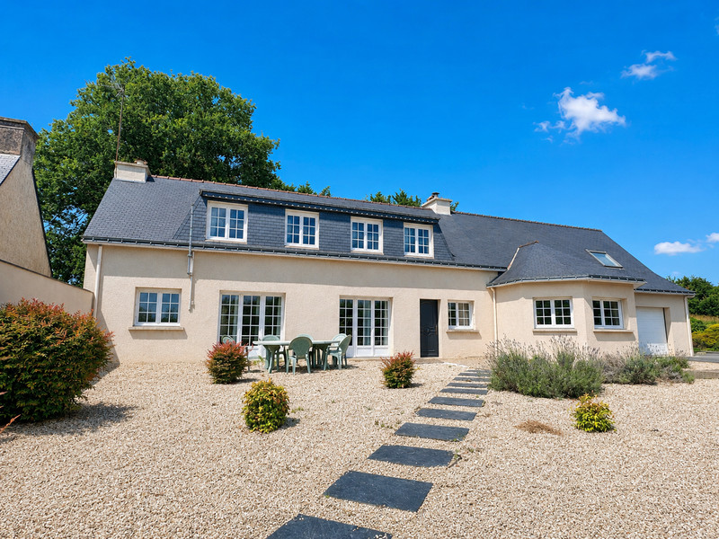 French property for sale in Val d'Oust, Morbihan - €478,400 - photo 0