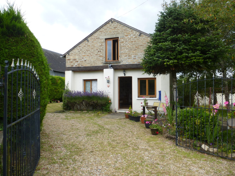 Maison à vendre à Mouhet, Indre - 138.430 € - photo 1