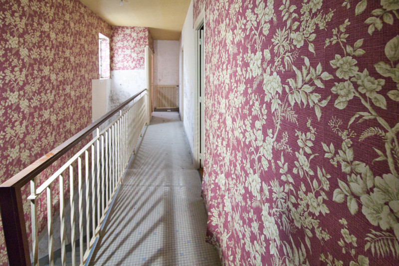 French property for sale in Noyant-Villages, Maine-et-Loire - €150,000 - photo 11