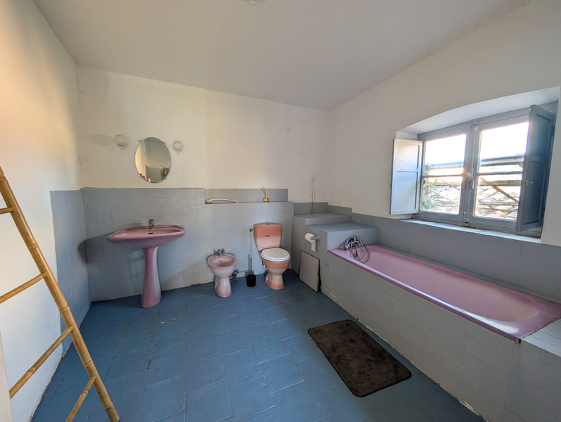 French property for sale in Puichéric, Aude - €185,000 - photo 10