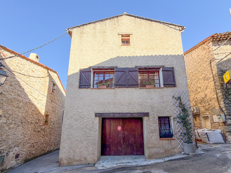 French property for sale in Saint-Paul-en-Forêt, Var - €365,000 - photo 0