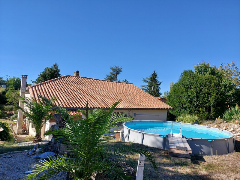 French property for sale in Deviat, Charente - &#8364;230,050 - photo 4