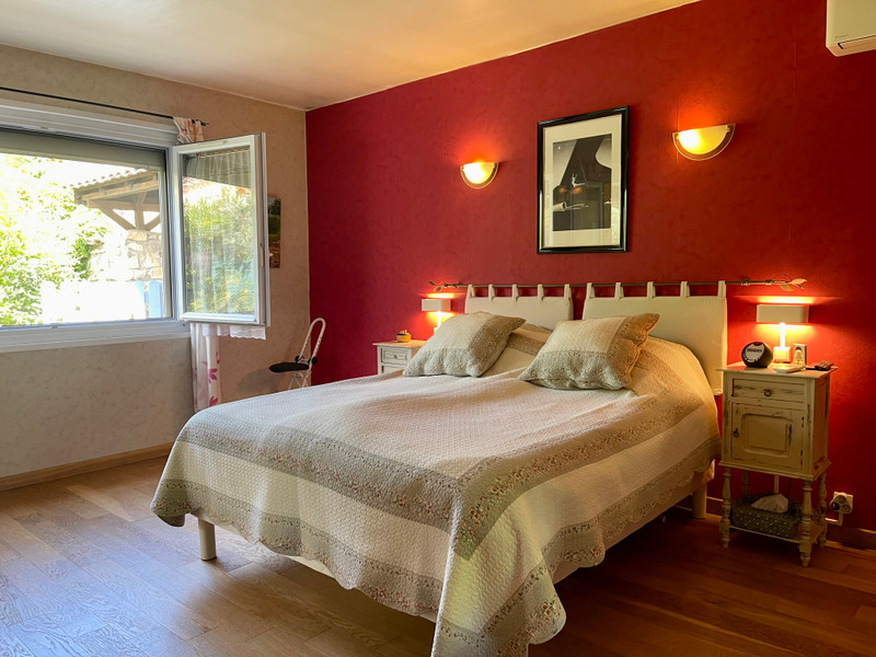 French property for sale in Carcès, Var - &#8364;435,000 - photo 8