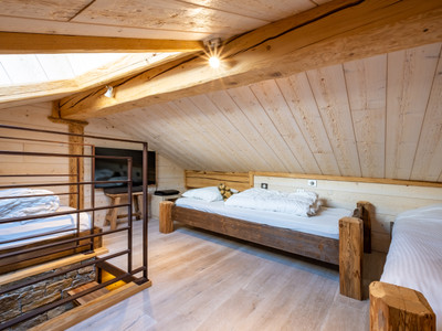 Ski property for sale in Meribel - €1,270,000 - photo 9