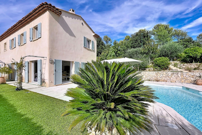 French property for sale in Valbonne, Alpes-Maritimes - €1,350,000 - photo 0