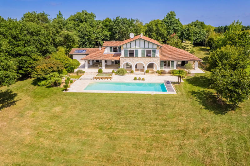 French property for sale in Arcangues, Pyrénées-Atlantiques - €3,995,000 - photo 3