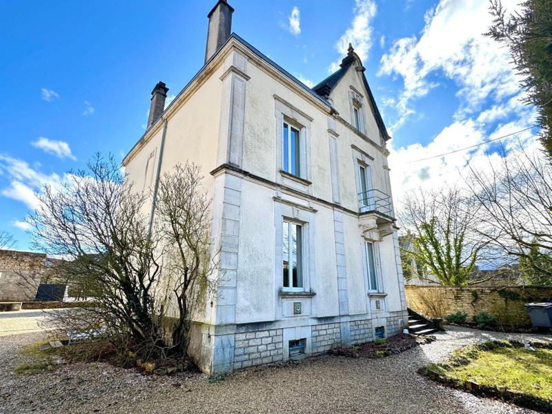 French property for sale in Chaumont, Haute-Marne - €270,000 - photo 0