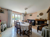Propriété à vendre à Ruffec, Charente - 152 000 € - photo n°3