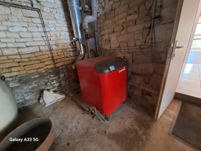 French property for sale in Fontaine-Chalendray, Charente-Maritime - €99,000 - photo 9
