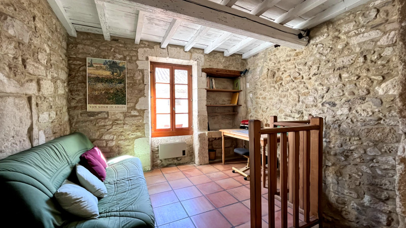 French property for sale in Pujaut, Gard - €280,000 - photo 2